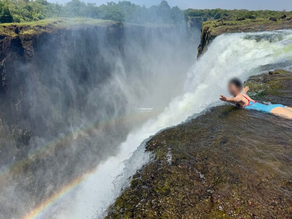 Devil’s Pool Victoria Falls low water season access timing
